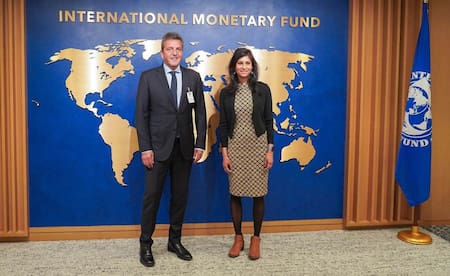 Reunión de Sergio Massa con dirigentes del FMI. Foto: Telam.