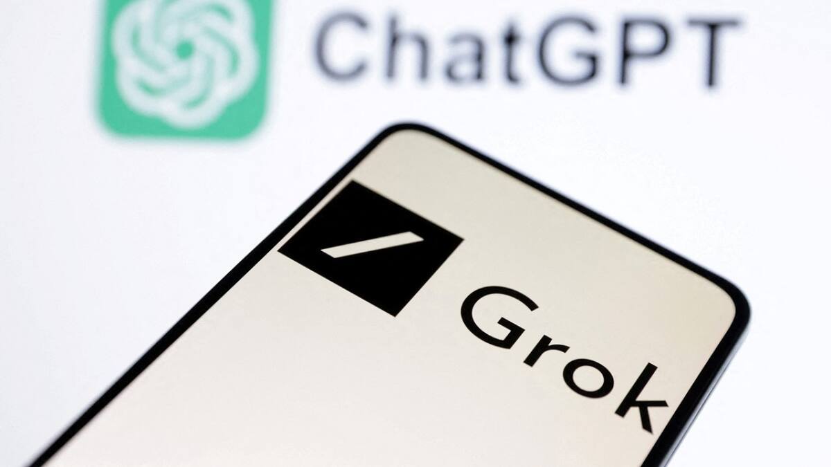 Grok; ChatGPT. Foto: Reuters.