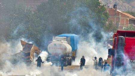 La tensión que se vivió tras los bloqueos de carreteras en Bolivia. Foto: Reuters.