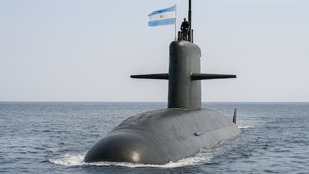 F‑16 para la Fuerza Aérea y Strykers para el Ejército: ¿qué pasa con los submarinos para la Armada?