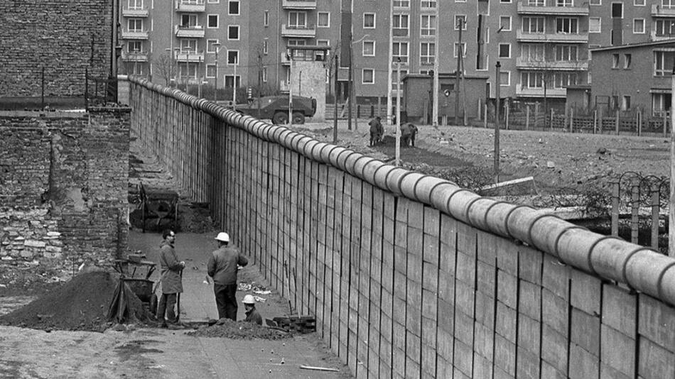 Muro de Berlín. Foto X @clubdeviernes