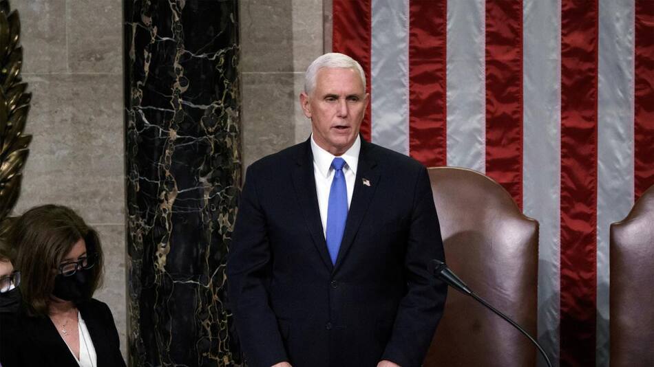 Mike Pence, el día de certificar la presidencia de Biden. Foto: Reuters.