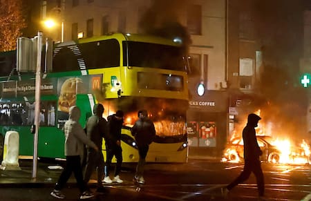 Disturbios en Irlanda. Foto: Reuters.