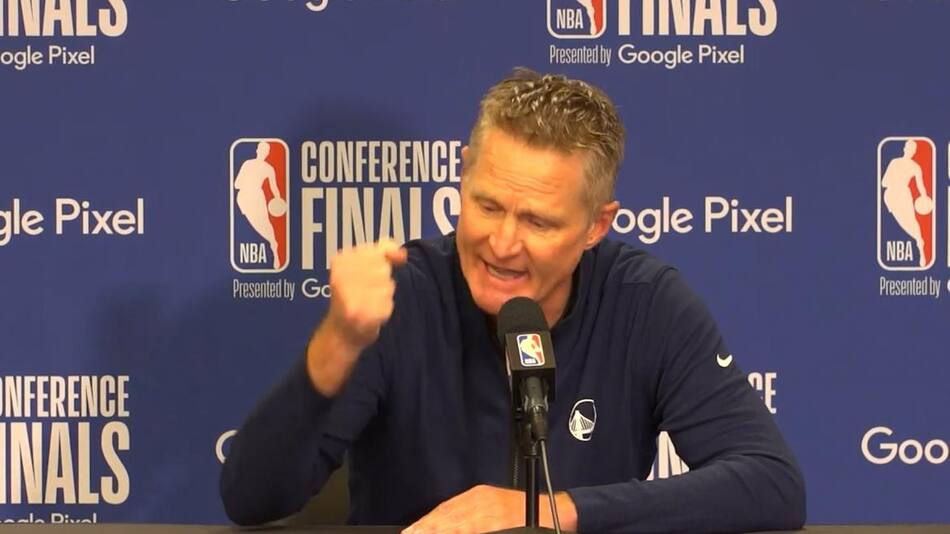 Steve Kerr, entrenador de NBA. Foto: captura video.