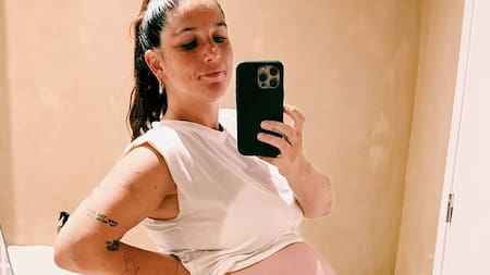 Juana Repetto anunció el nacimiento de su tercer hijo y compartió la primera foto: “Se festeja”