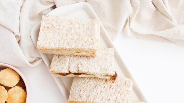 La confitería de zona norte que prepara los mejores sándwiches de miga: ¿cuál es su secreto?