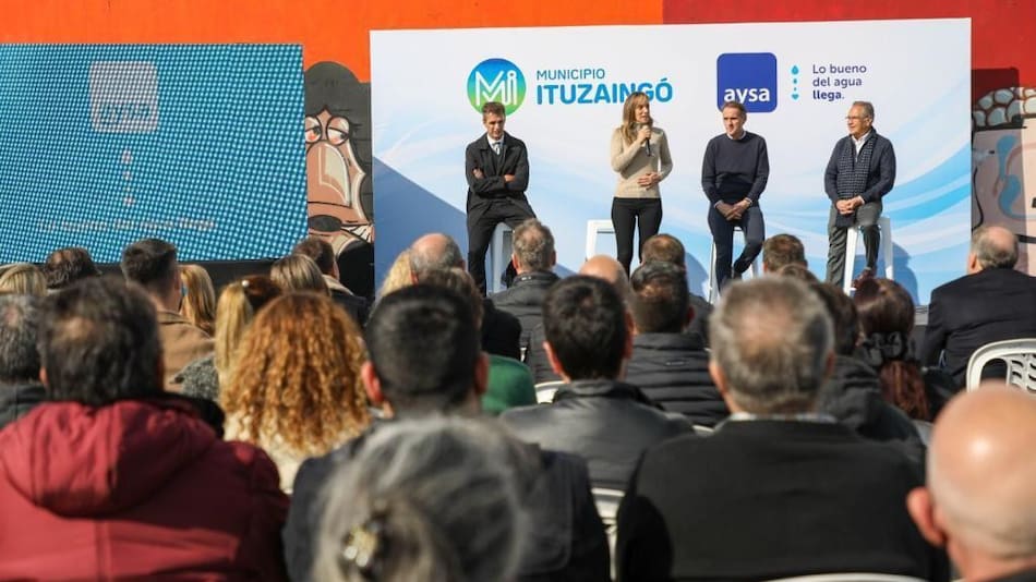 Galmarini, Katopodis, Cresto y Descalzo habilitaron red de agua potable en Ituzaingó