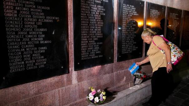 Malvinas: conmovedoras imágenes en el memorial dedicado a los héroes de la guerra