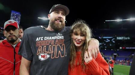 Taylor Swift y Travis Kelce. Foto: X/Indie5051