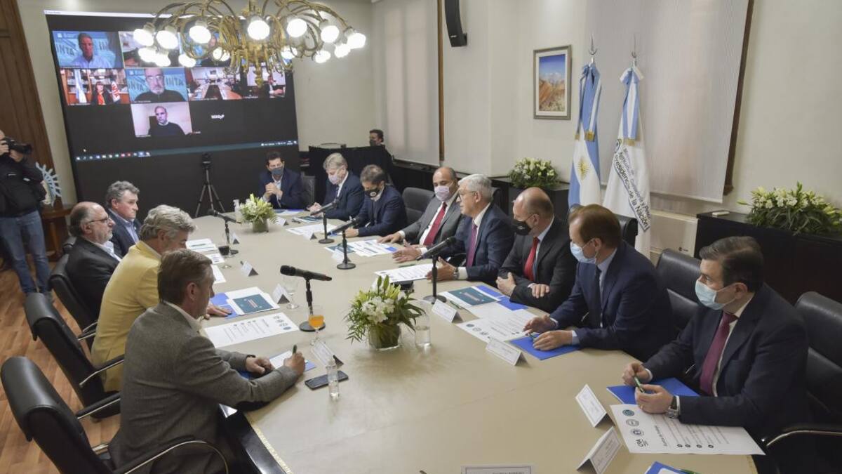 Encuentro del Gobierno con la Mesa de Enlace, AGENCIA NA