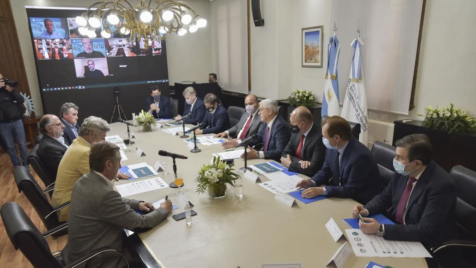 Encuentro del Gobierno con la Mesa de Enlace, AGENCIA NA