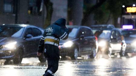 Lluvias; tormentas; ráfagas de viento.