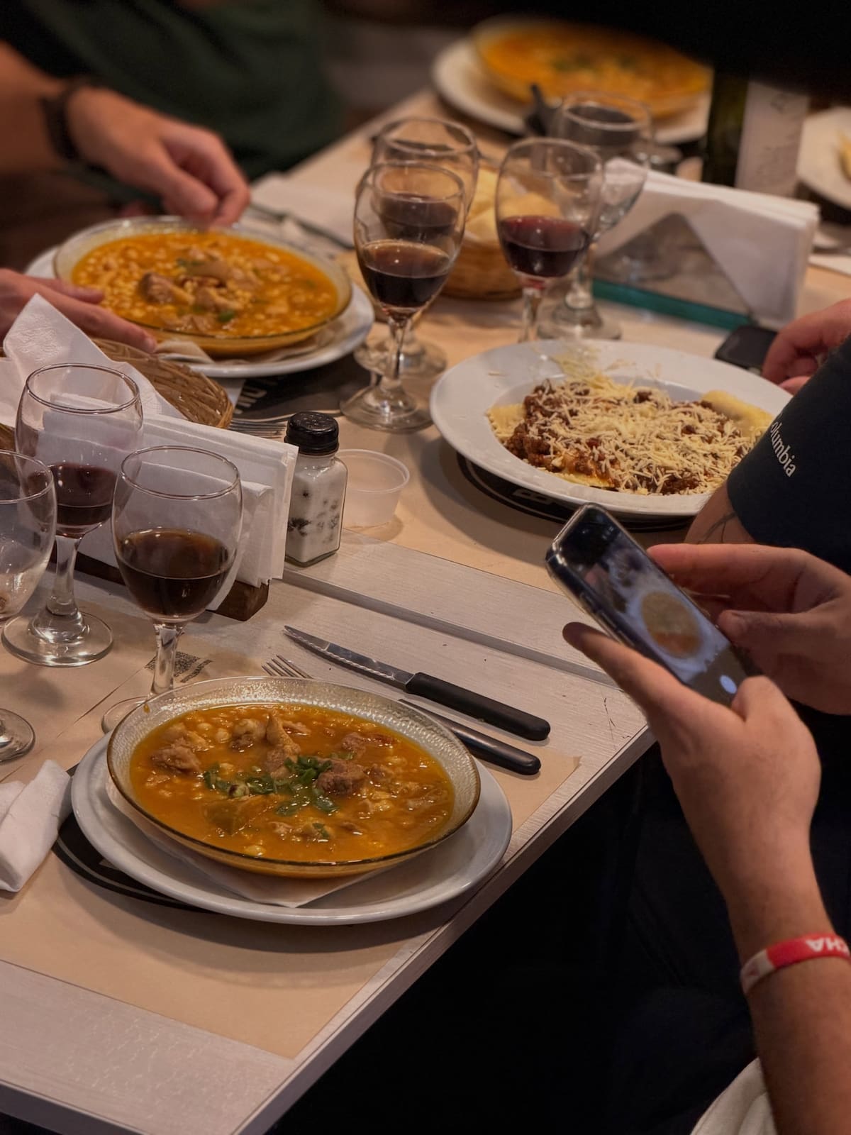 Precios orientativos, direcciones imperdibles y una historia que todavía se sirve