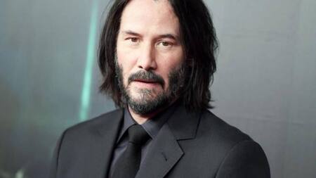 Keanu Reeves presentó a su novia en una alfombra roja