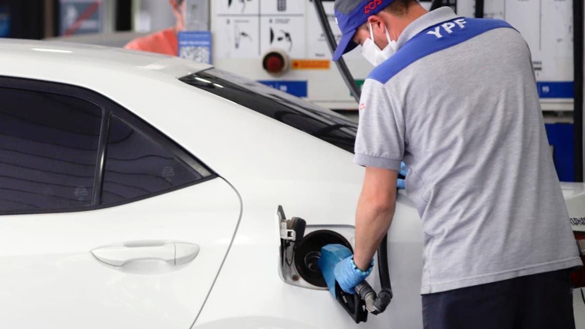 YPF, aumento del precio de los combustibles, NA