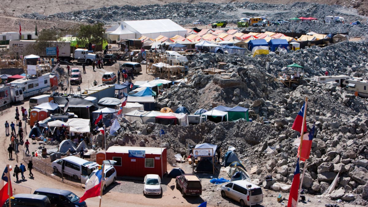 El enorme despliegue para dar con los mineros con vida. Foto: Reuters.