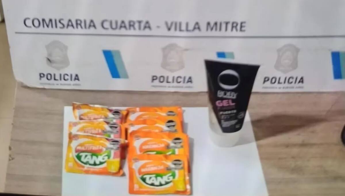 Los jugos robados por el policía. Foto: gentileza HyD
