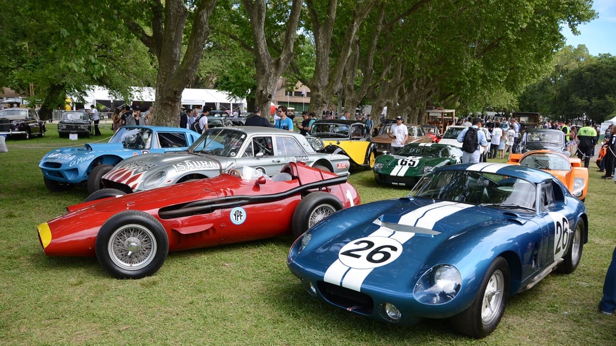 La Expo AutoClásica 2026 llega a San Isidro con 1200 vehículos de colección.