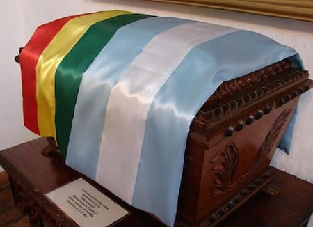 Mausoleo de Juana Azurduy.