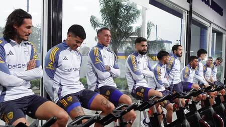 Plantel de Boca. Foto: X @BocaJrsOficial