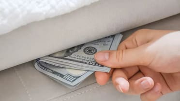 A sacar los dólares del colchón: qué implica la media sanción de la Ley de Inocencia Fiscal en la Cámara de Diputados