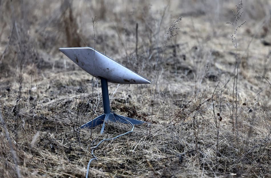 Terminal Starlink en Ucrania. Foto: Reuters.