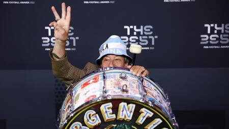 Tula, hincha argentino en los premios The Best. Foto: REUTERS