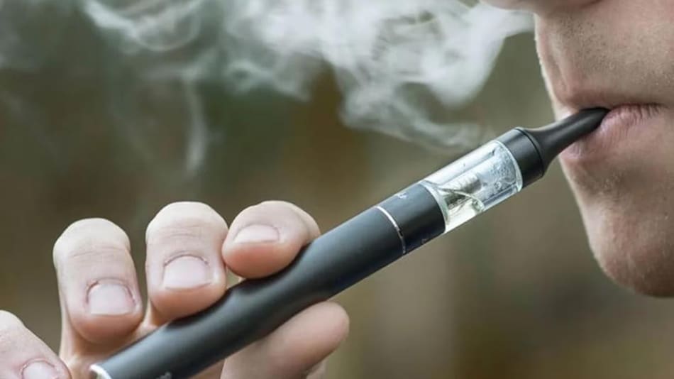 Cigarrillos electrónico, salud. Foto: EFE