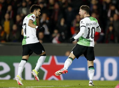 Festejo de Alexis Mac Allister en el triunfo del Liverpool por la Europa League. Foto: REUTERS.