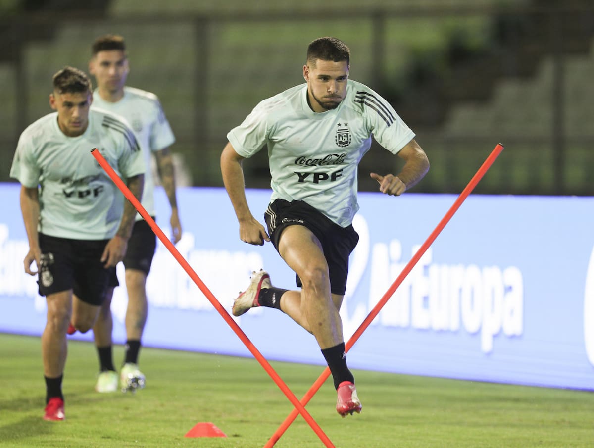 Emiliano Buendía en la Selección Argentina. Foto: AFA