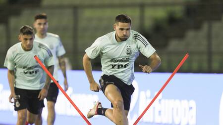 Emiliano Buendía en la Selección Argentina. Foto: AFA