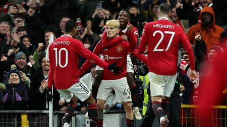 Festejo de Garnacho para el Manchester United ante el West Ham por la FA Cup.
