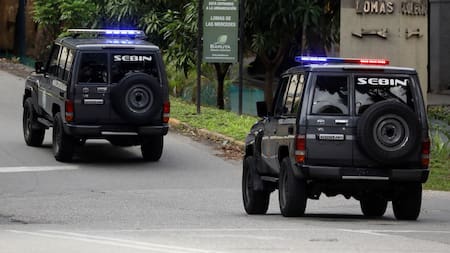 Asedio a la Embajada Argentina en Venezuela. Foto: Reuters
