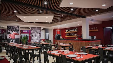 Sabor y pasión por Independiente: el bodegón ideal para los fanáticos del fútbol y los platos abundantes