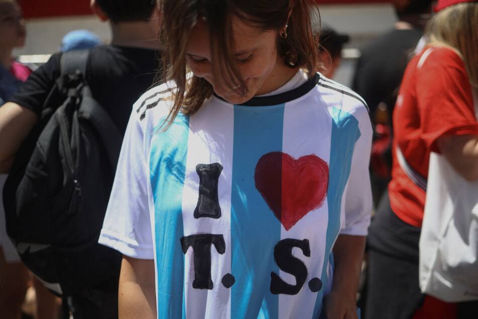 Fans de Taylor Swift en Argentina. Foto: Reuters.