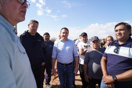 El intendente Andrés Watson monitoreó la intervención urbanística integral planeada para Cariboni.