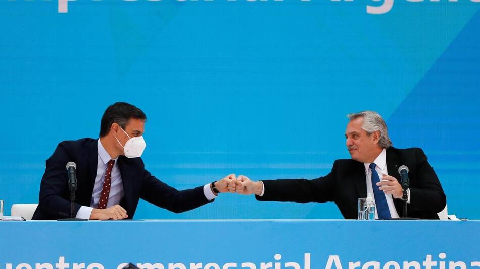 Alberto Fernández junto a Pedro Sánchez, AGENCIA EFE