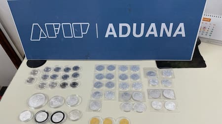 La Aduana evitó el contrabando de monedas de colección. Foto: Aduana.