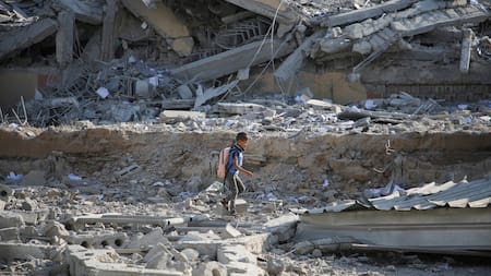 Una imagen que muestra la desolación y muerte en la Franja de Gaza. Foto: Reuters.