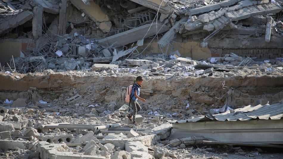 Una imagen que muestra la desolación y muerte en la Franja de Gaza. Foto: Reuters.