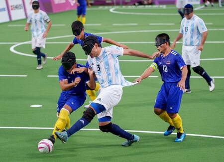 "Los Murciélagos" vencieron por 3-0 a Tailandia, NA