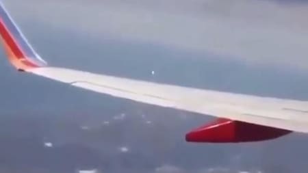 Así se vio el despegue del Crew Dragon desde un avión