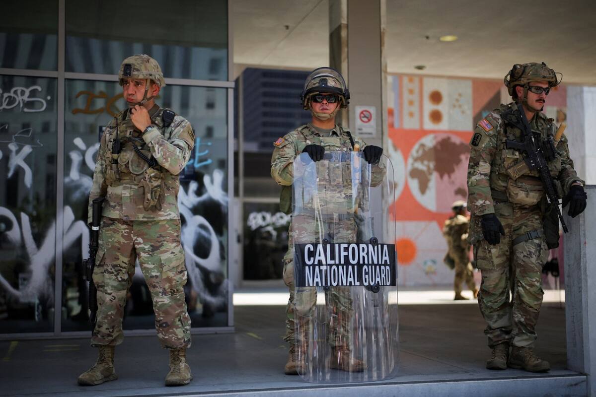 Las tropas desplegadas en Los Ángeles tras las protestas migratorias. Foto: Reuters (Daniel Cole)