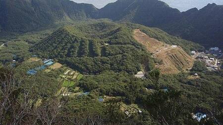 Isla volcánica en Japón_Wikimedia Commons