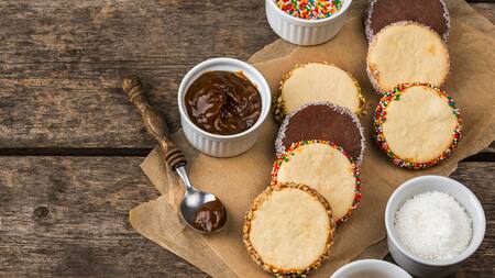 Alfajores; golosinas.