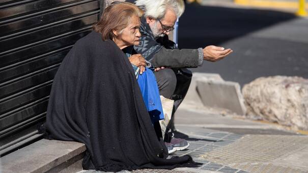 En el primer semestre del 2024, la pobreza subió al 52,9% y alcanzó a 24,9 millones de personas en el país