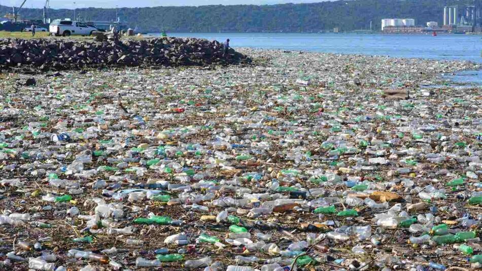 Residuos plásticos en las aguas del mundo