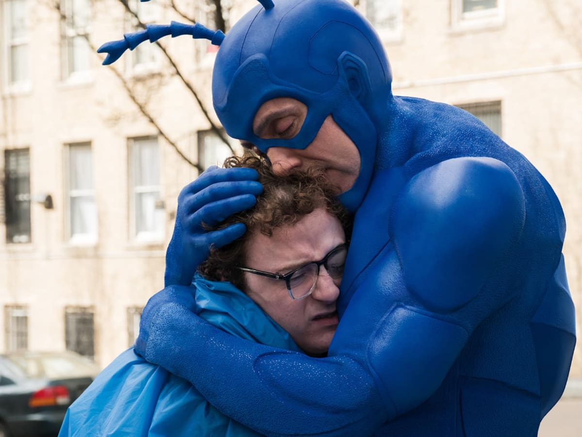 The Tic, un serie para ver en Prime Video recibió un 95% de aprobación en Rotten Tomatoes
