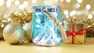 No los tires: 3 ideas modernas con frascos de vidrio para decorar la casa en Navidad