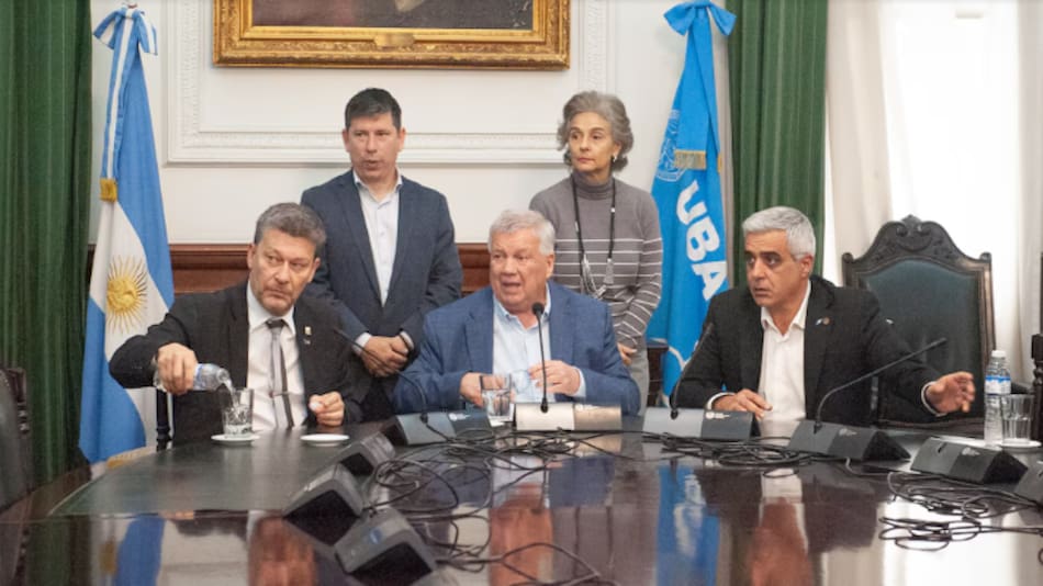 Conferencia de prensa de autoridades de la UBA ante el veto de Javier Milei.